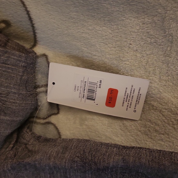 New with tags hurley floral pineapple stretch button up - Picture 2 of 4